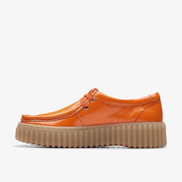 Clarks Torhill Bee shoes in orange patent leather Size 8.5 Wallabee - Picture 2 of 11
